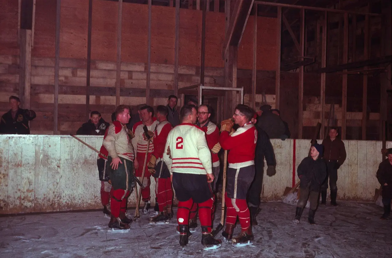 Goodwater Oil Kings inside Goodwater Memorial Rink, about 1962
